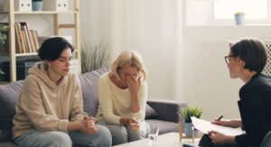 Alcohol y familia: cómo afecta el consumo problemático a todos